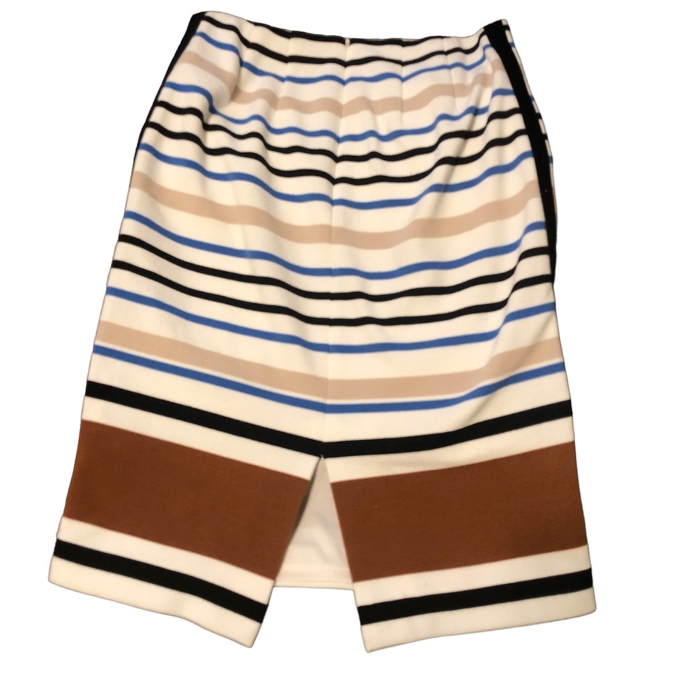 White House Black Market Skirt - Picture 5 of 5